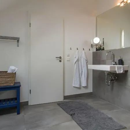 Ferienhaus-luv *